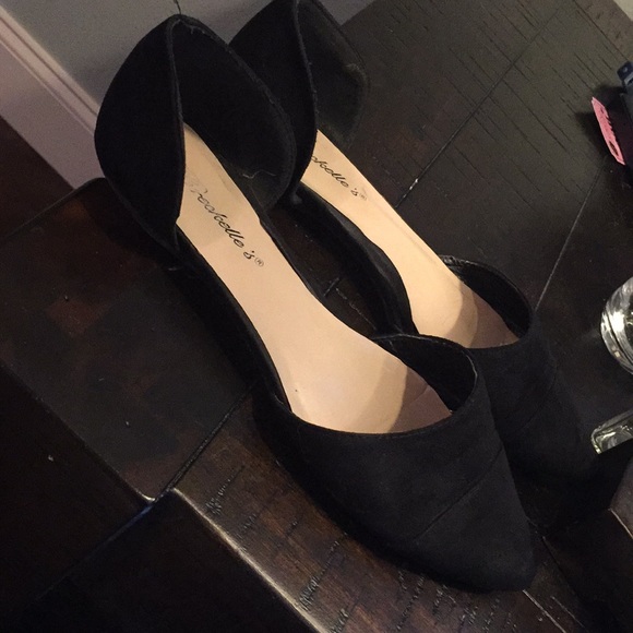 Black pointed toe slip on flats - Picture 3 of 4